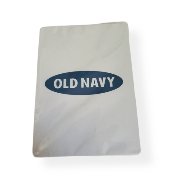 Old Navy exclusive travel kit - Picture 5 of 5